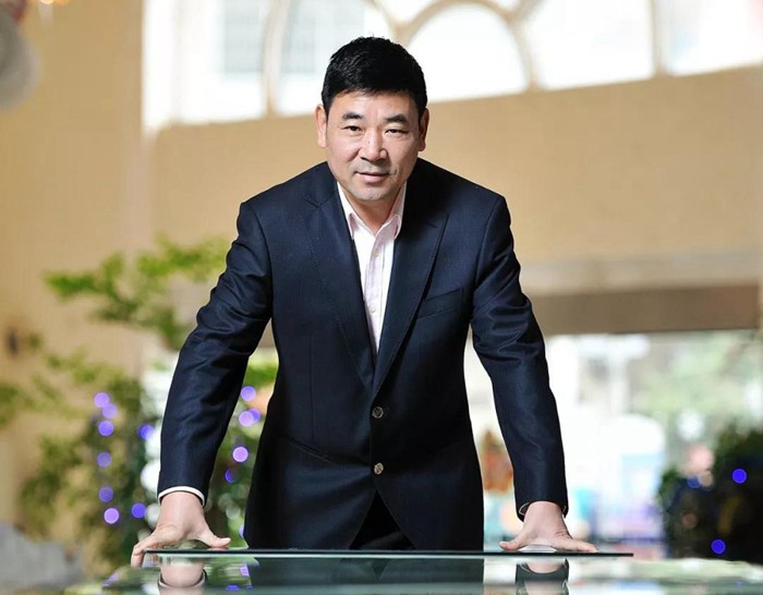 【脱贫攻坚·沙巴官网在行动】海岳尚可倾 口诺终不移 ——荆门沙巴官网集团、贵州天都房地产公司董事长胡晨风扶贫纪实
